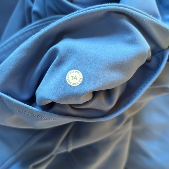 Lululemon Fast and Free Brushed Fabric
High-Rise Tight 28"
Blue Nile - Picture 7 of 7